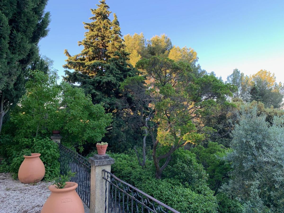 Le Mas Des Pignes -Adults Only Aix-en-Provence Exterior photo